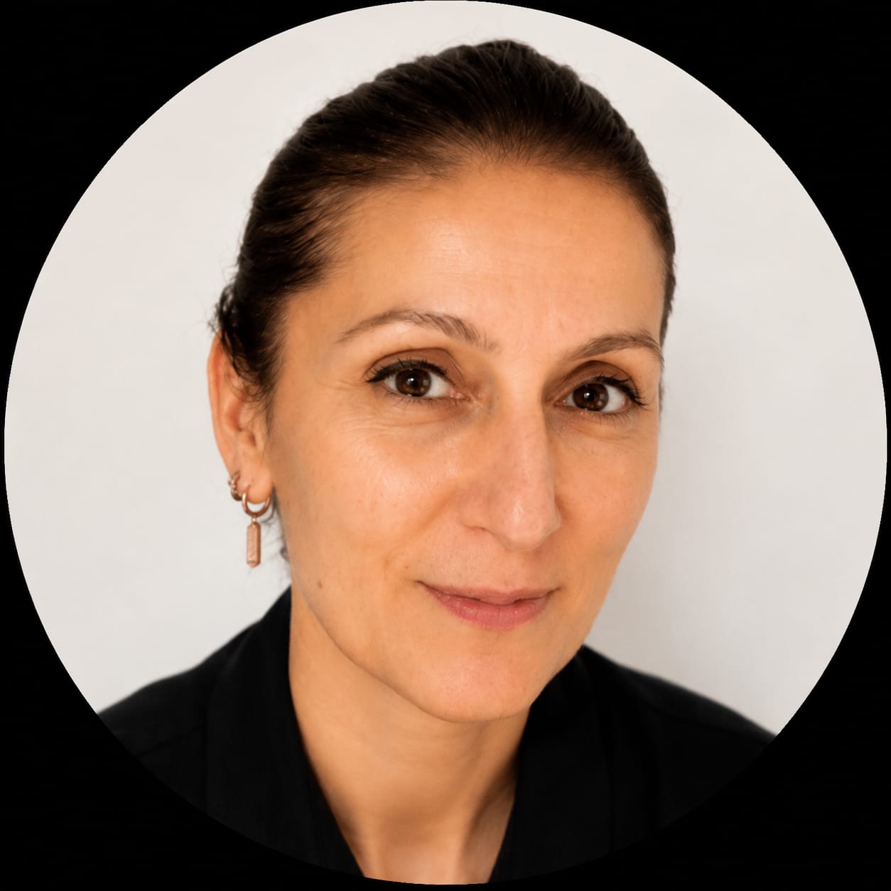 Emine Efe