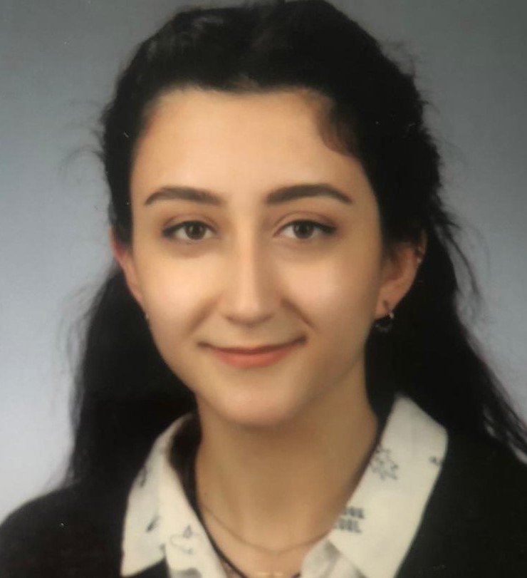 KÜBRA  KÖMOĞLU